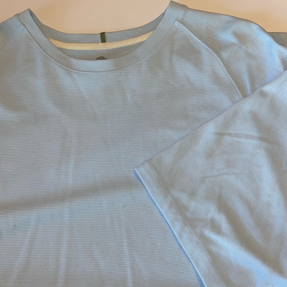 Tommy Bahama short sleeved shirt blue on blue size L